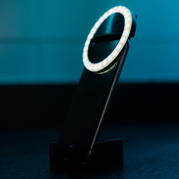 Studio Live Pocket With Stand